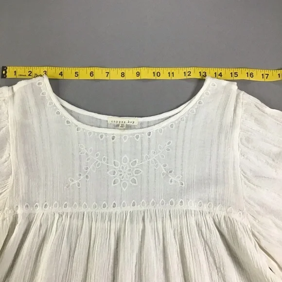 Copper Key Cream Embroidered Blouse - Picture 8 of 13